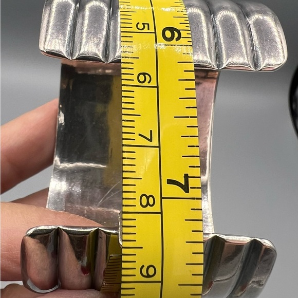 🩵Vintage Navajo Genuine Turquoise and Silver Cuff. 1 3/4 inch wide. 97g TW - Picture 7 of 10